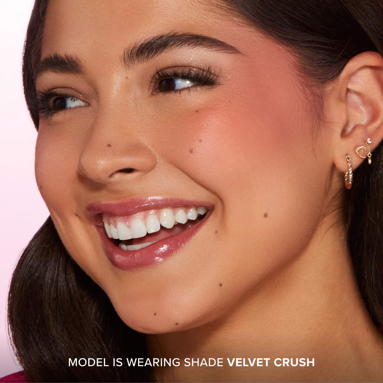 Too Faced Cloud Crush Blurring Powder Blush.