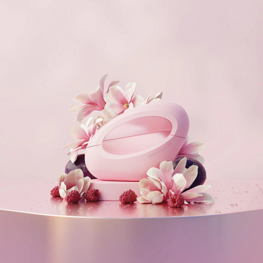 Ariana Grande Mod Blush Perfume.